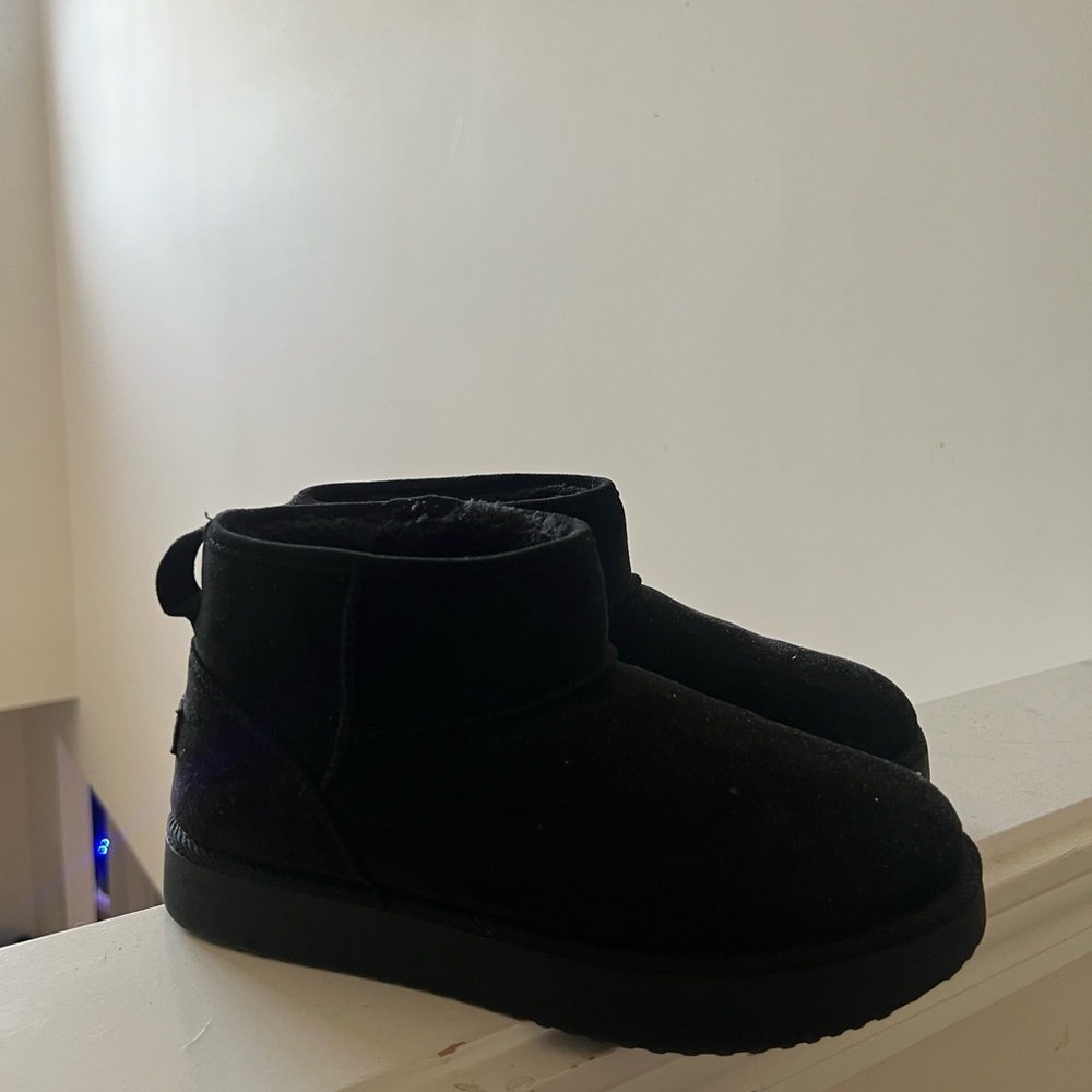 Makalu Black winter books